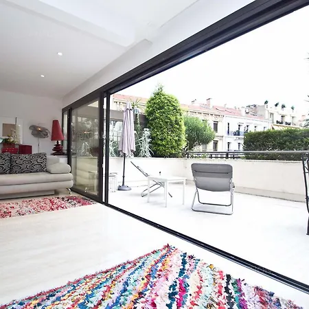 Gray 2a2 * Cannes