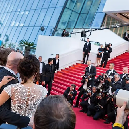 Gray 2a2 * Cannes