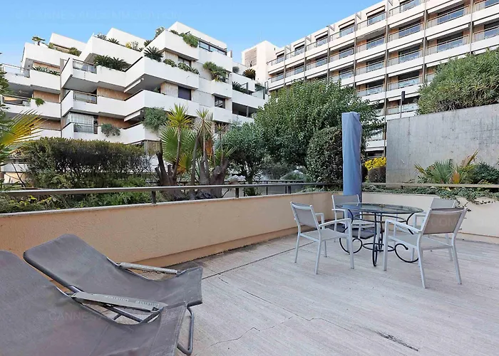 Gray 2a2 Apartment Cannes