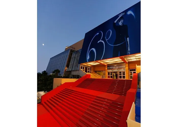 Gray 2a2 Apartment *