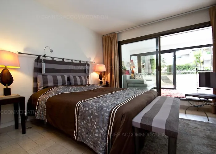 Apartment Gray 2a2 *