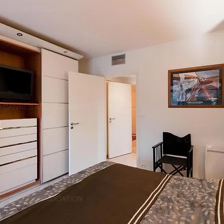 Gray 2a2 * Cannes