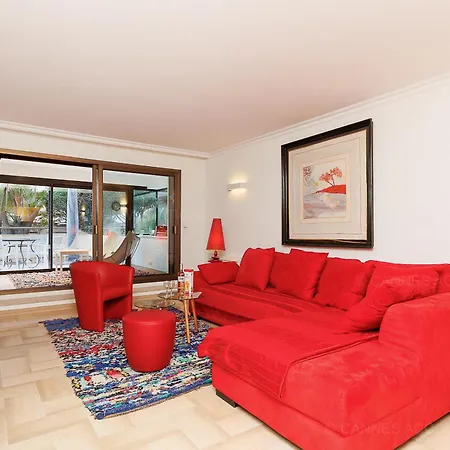 Appartement Gray 2a2 *